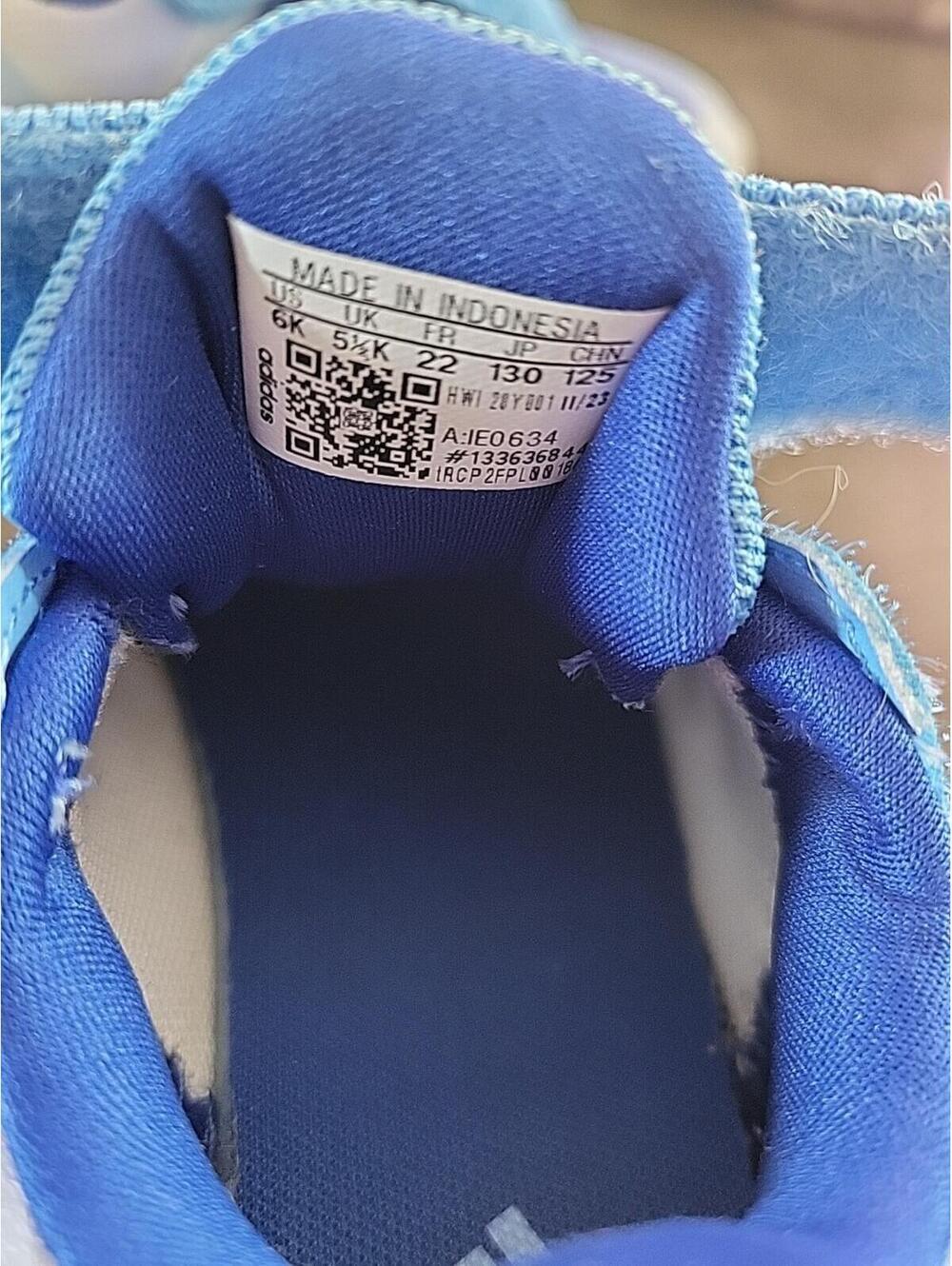 Adidas Toddler Running Shoe Size 6T - LikeNew - Picture 6 of 9
